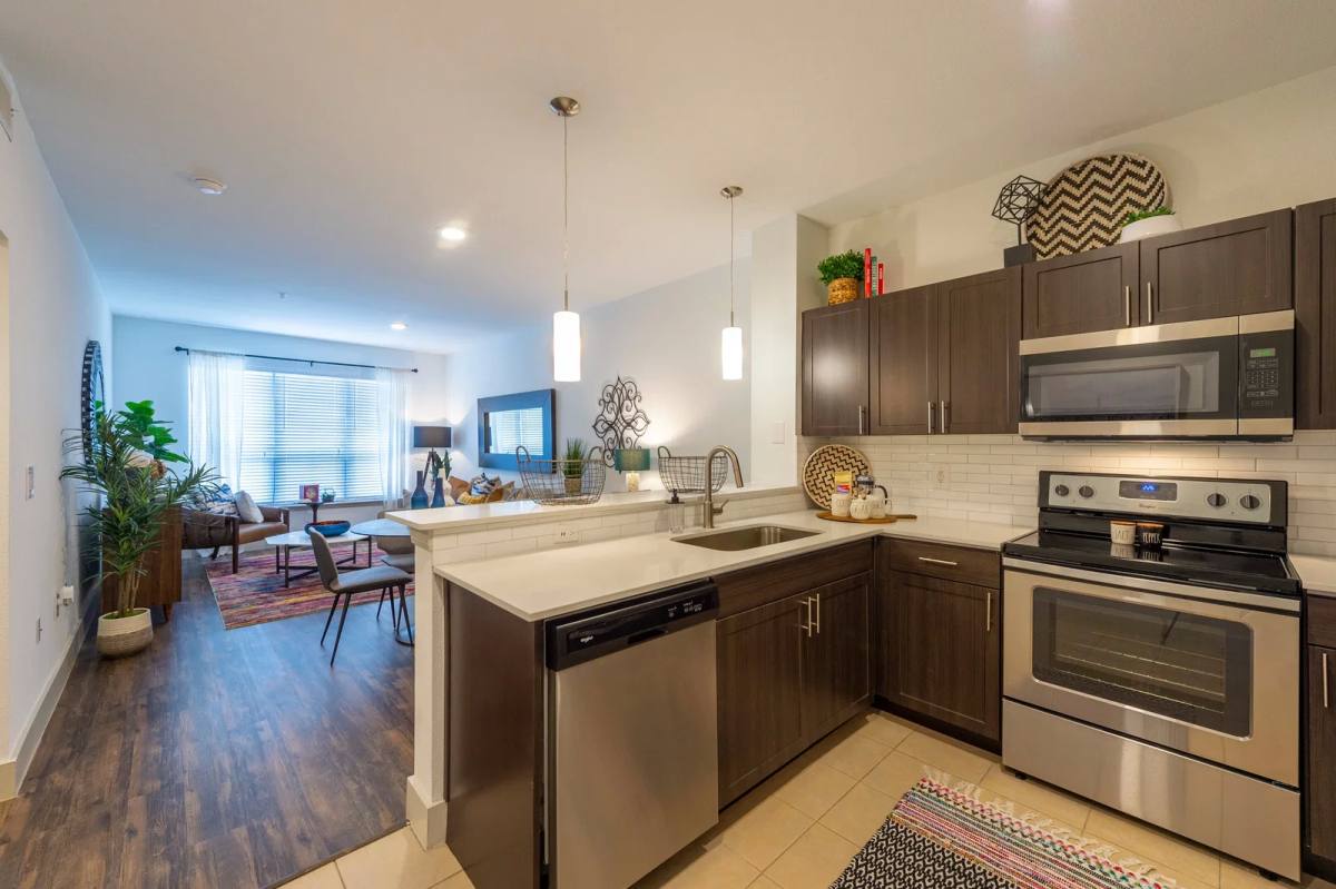 Apartment for rent at 2222 Smith St, Houston, TX 77002