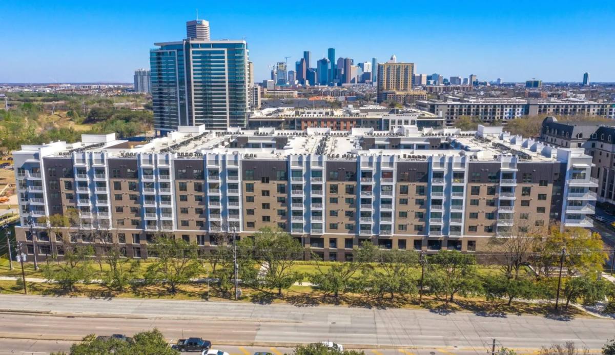 Apartment for rent at 3636 W Dallas St, Houston, TX 77019