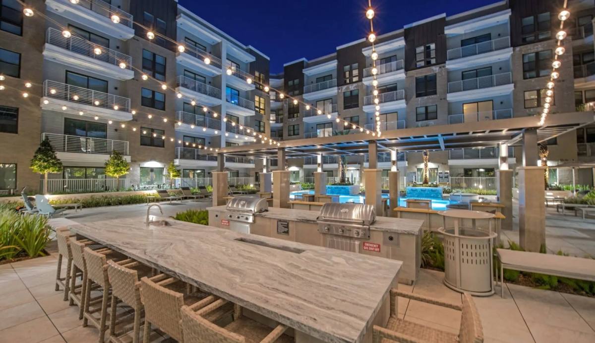 Apartment for rent at 3636 W Dallas St, Houston, TX 77019