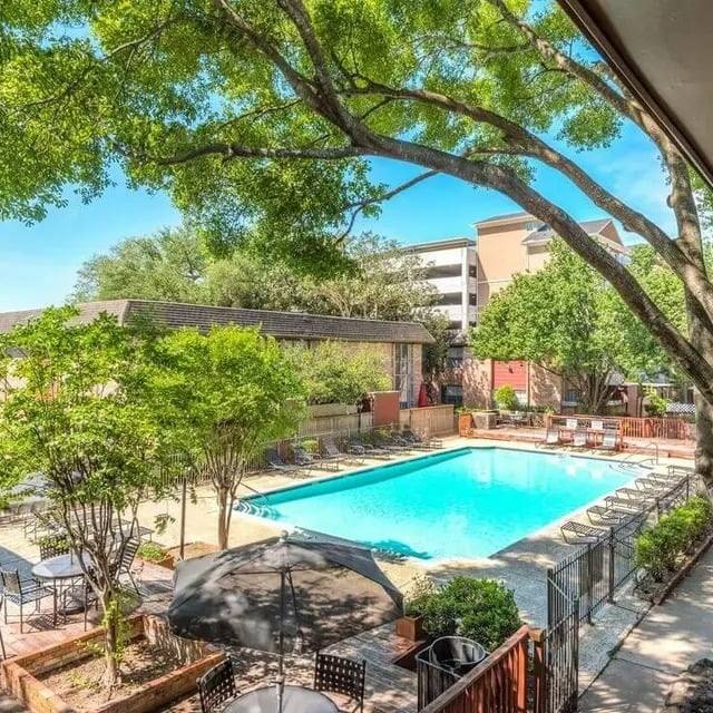 Apartment for rent at 2010 Winrock Blvd, Houston, TX 77057