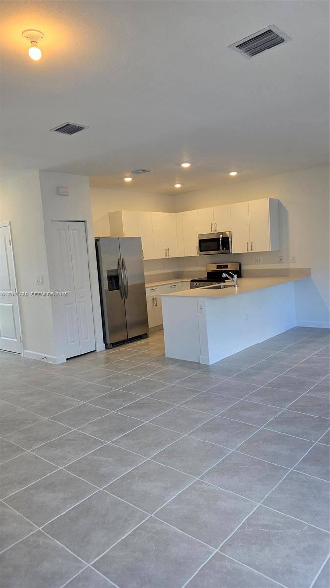 Townhouse for rent at 713 SE 13th St Circle, Homestead, FL 33034