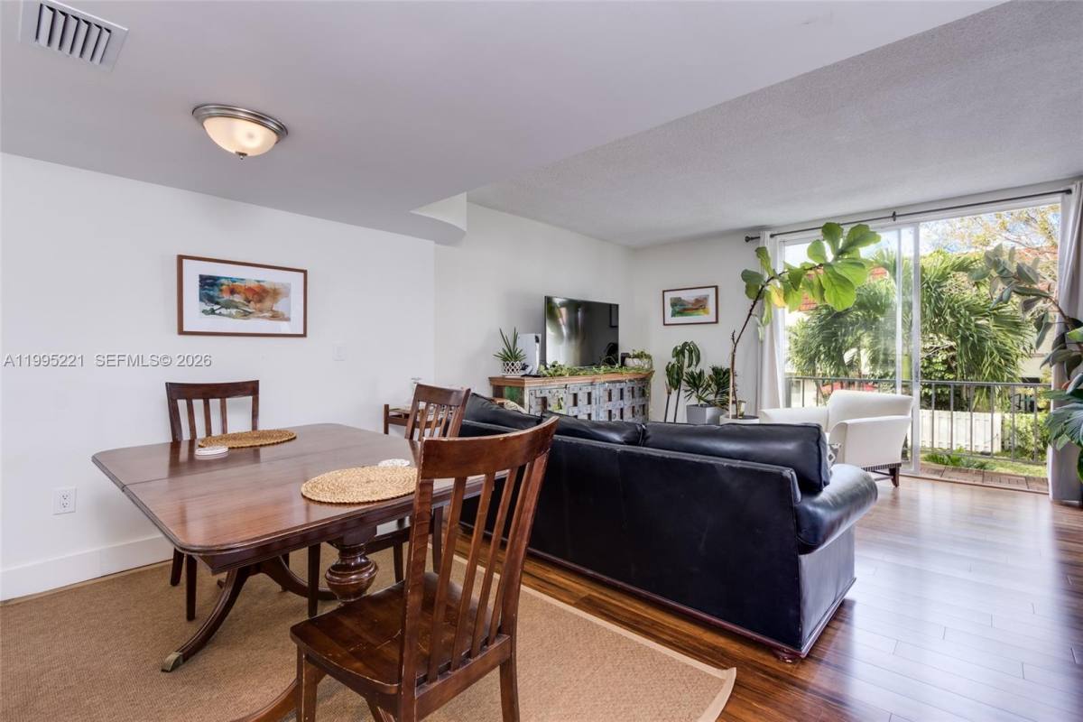 Townhouse for rent at 1651 NE 115th St #28C, Miami, FL 33181