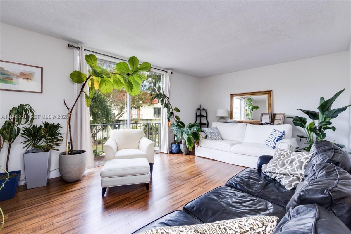 Townhouse for rent at 1651 NE 115th St #28C, Miami, FL 33181
