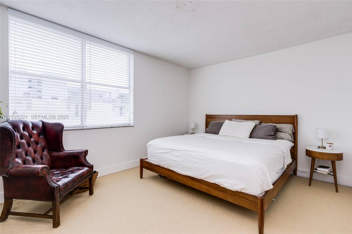 Townhouse for rent at 1651 NE 115th St #28C, Miami, FL 33181