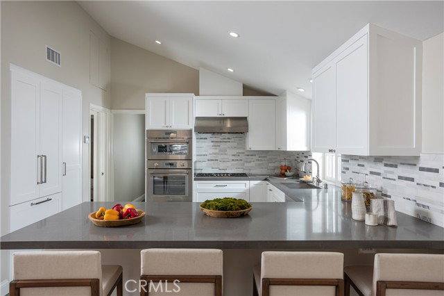 House for rent at 606 36th St, Newport Beach, CA 92663