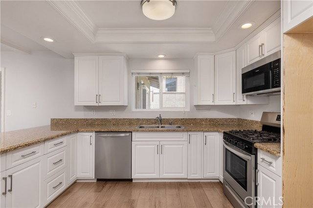 House for rent at 2336 La Linda Place, Newport Beach, CA 92660