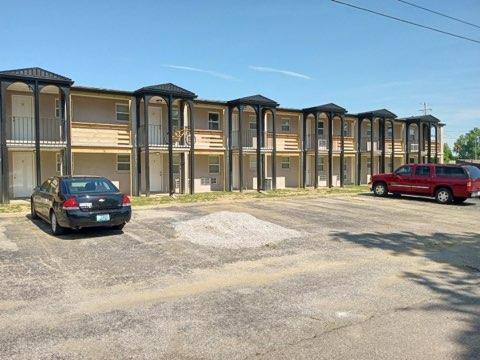 Apartment for rent at 1750 N Green St, Henderson, KY 42420