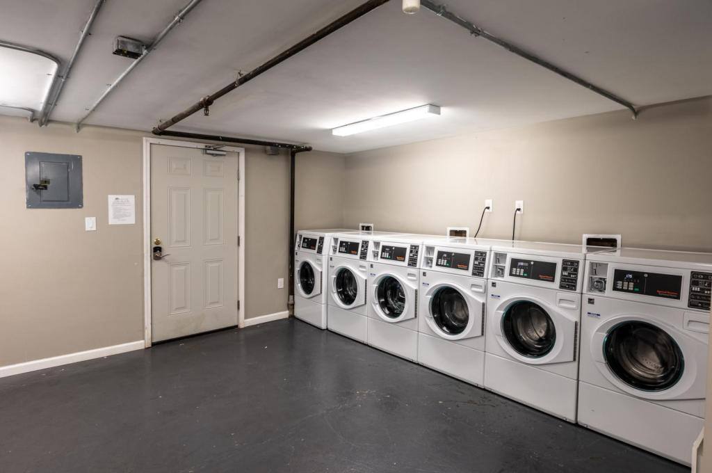 Apartment for rent at 1750 N Green St, Henderson, KY 42420