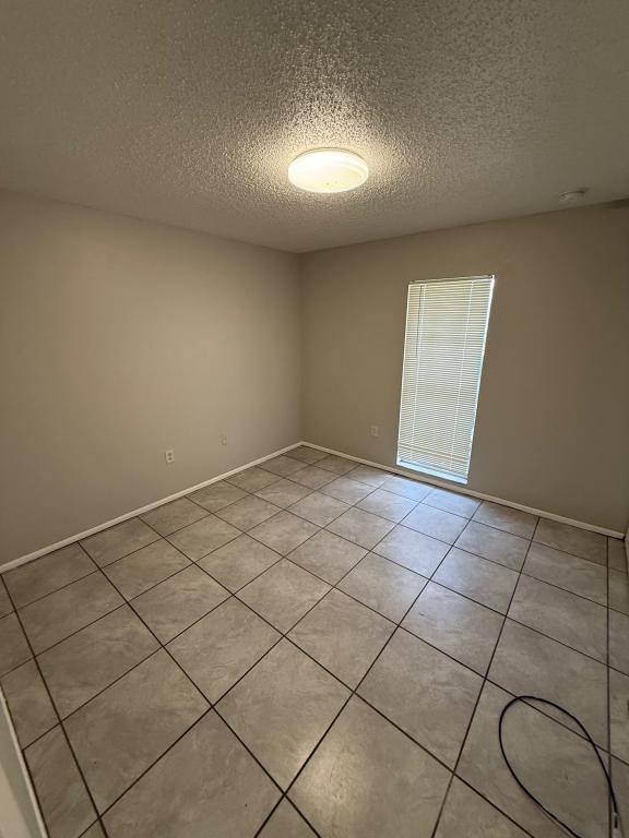 Apartment for rent at 39332 Greenmeadow Dr, Zephyrhills, FL 33542
