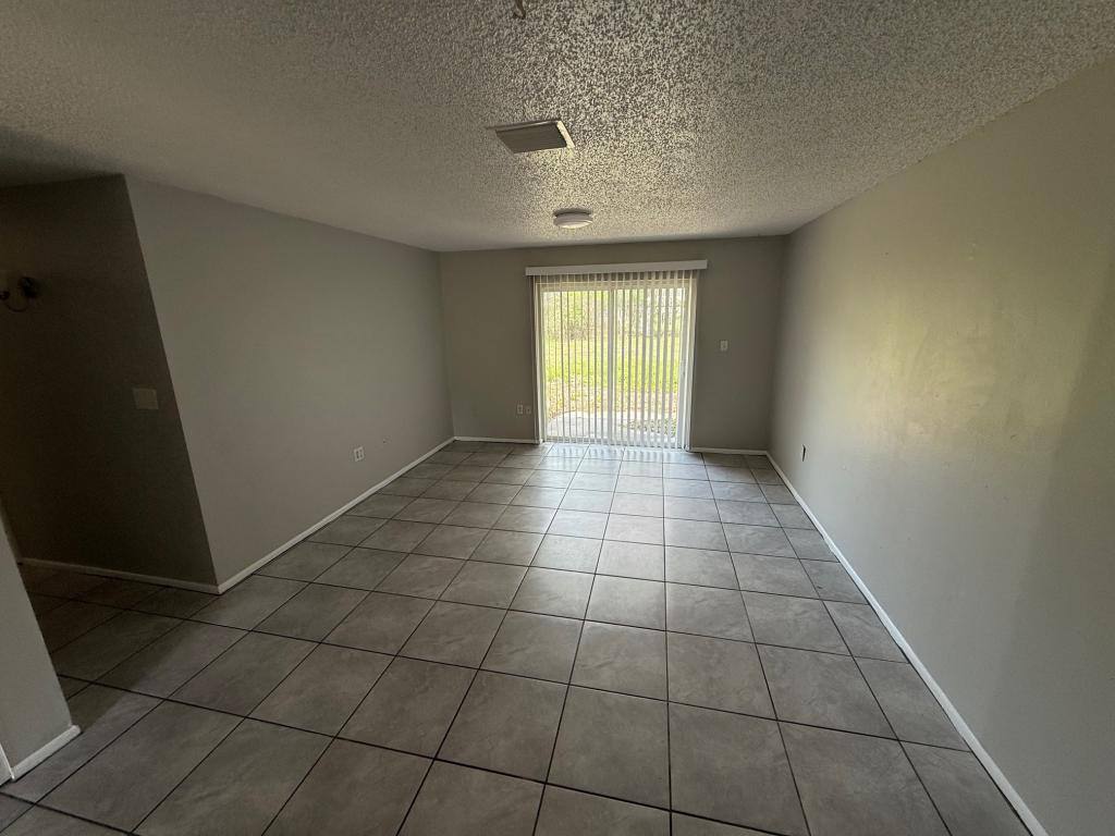 Apartment for rent at 39332 Greenmeadow Dr, Zephyrhills, FL 33542