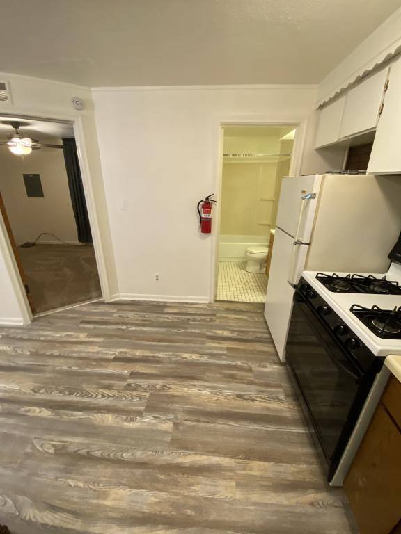 Apartment for rent at 7153 Colbert, Romulus, MI 48174
