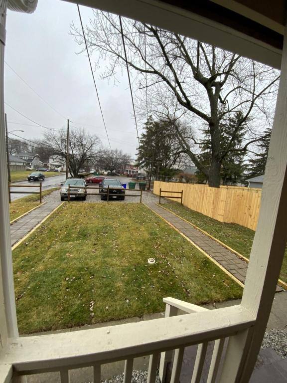 Townhouse for rent at 877 Heyl Ave, Columbus, OH 43206