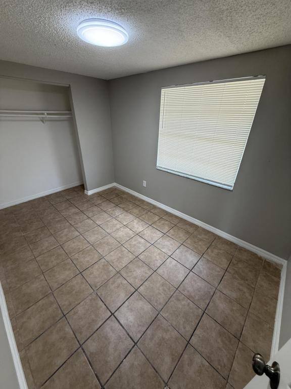 Apartment for rent at 11734 N 15th St, Tampa, FL 33612