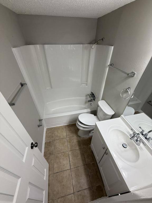 Apartment for rent at 11734 N 15th St, Tampa, FL 33612