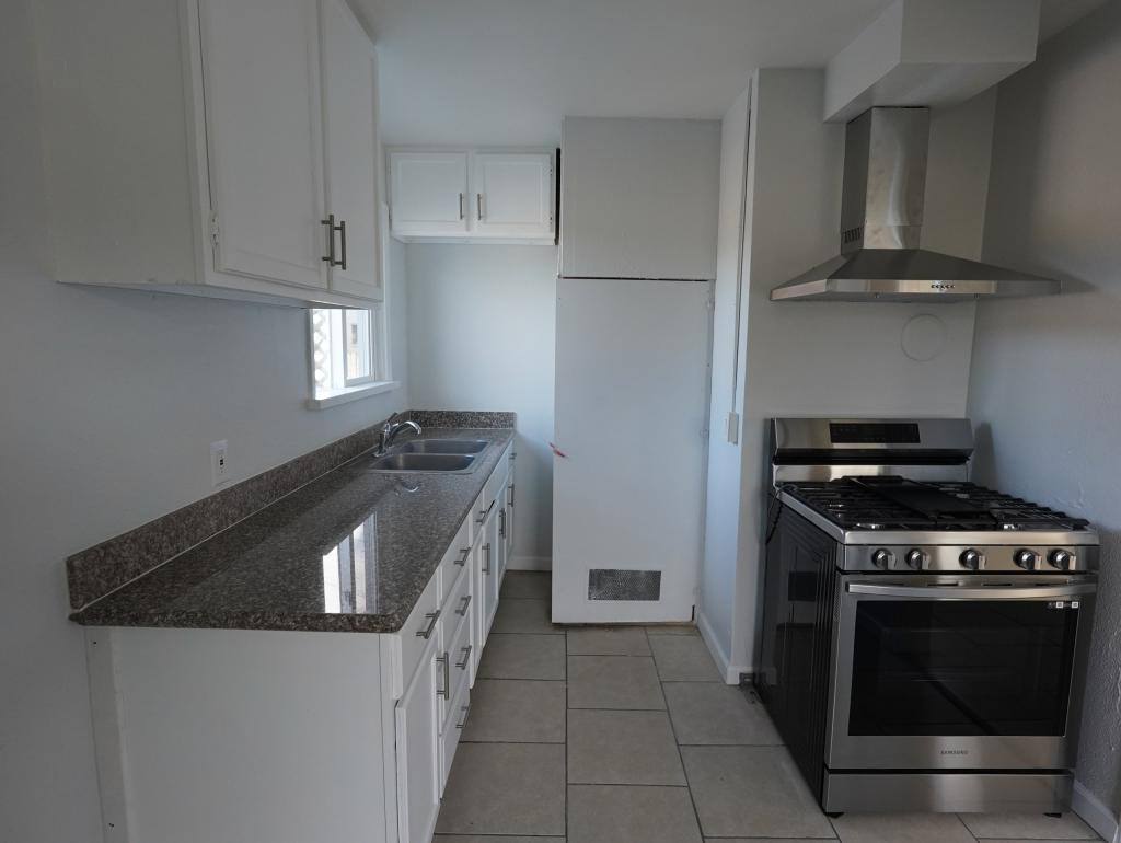 Apartment for rent at 13 Short St, Salinas, CA 93905