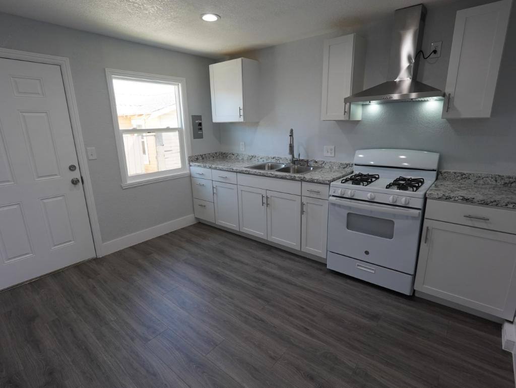 House for rent at 715 E Market St, Salinas, CA 93905