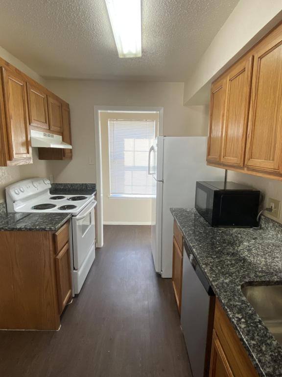 Apartment for rent at 101 S Las Vegas Trail, Fort Worth, TX 76108