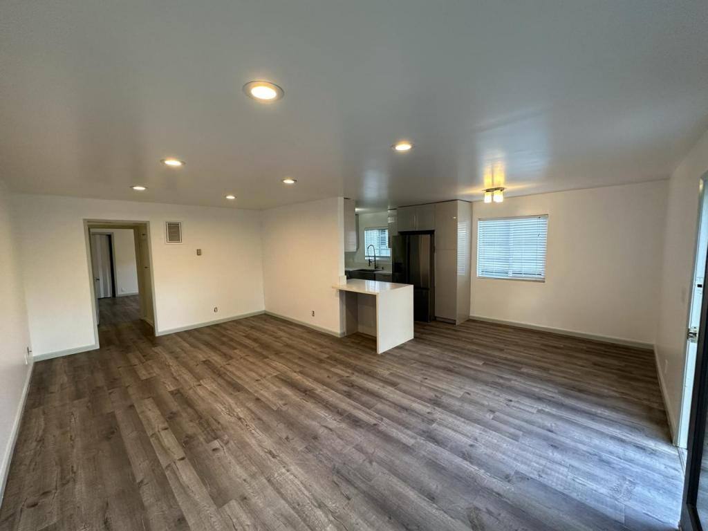 Apartment for rent at 1850 11th St #1, Santa Monica, CA 90404