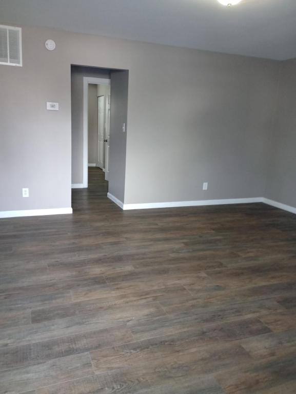 Apartment for rent at 2425 N Park Dr #1E, Henderson, KY 42420