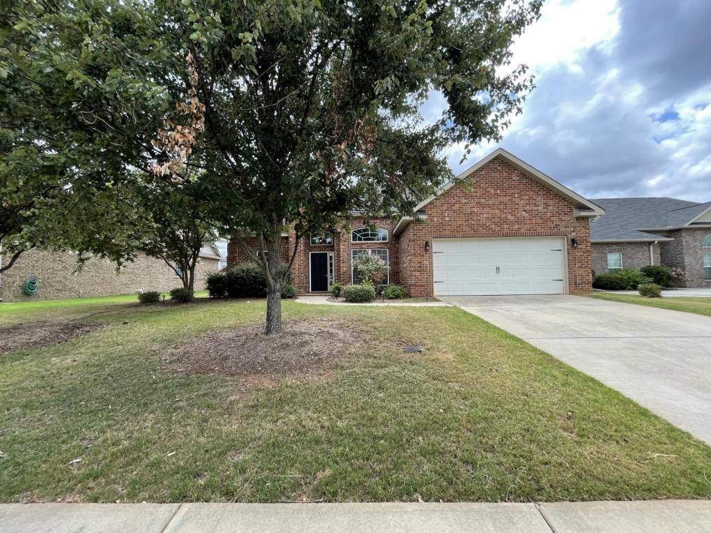 House for rent at 107 Burnt Hickory, Warner Robins, GA 31088