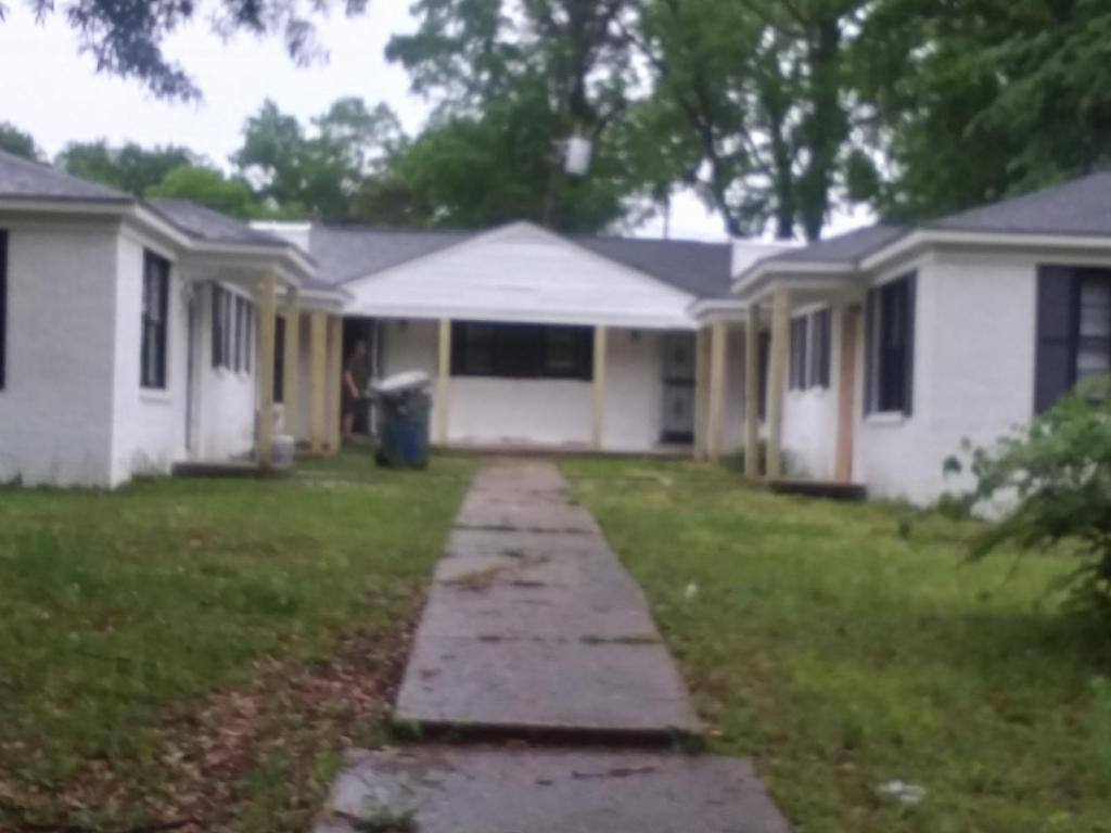 Apartment for rent at 1050 N Parkway, Memphis, TN 38105