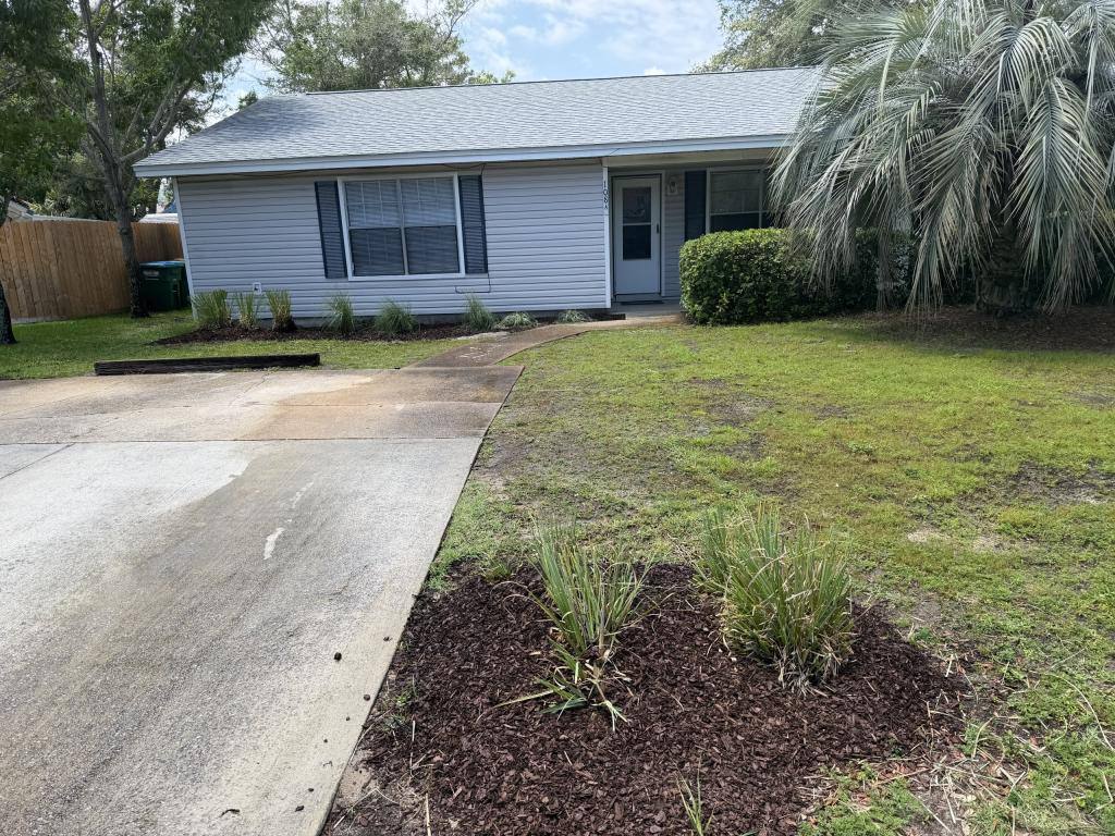 House for rent at 108 Shirley Dr #A, Gulf Breeze, FL 32563