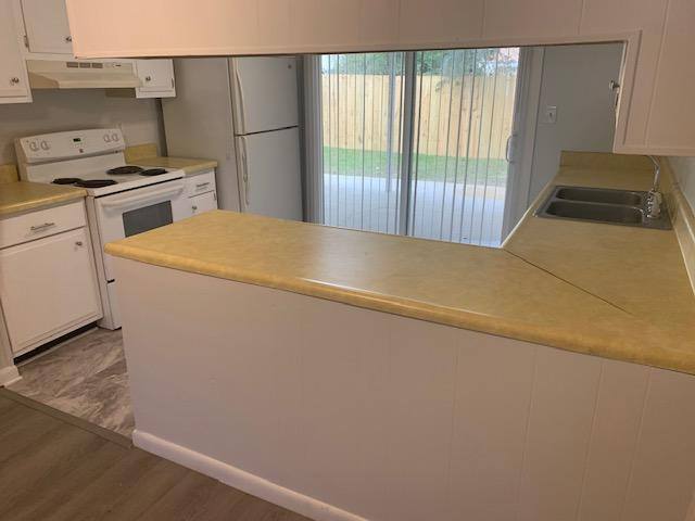 House for rent at 108 Shirley Dr #A, Gulf Breeze, FL 32563