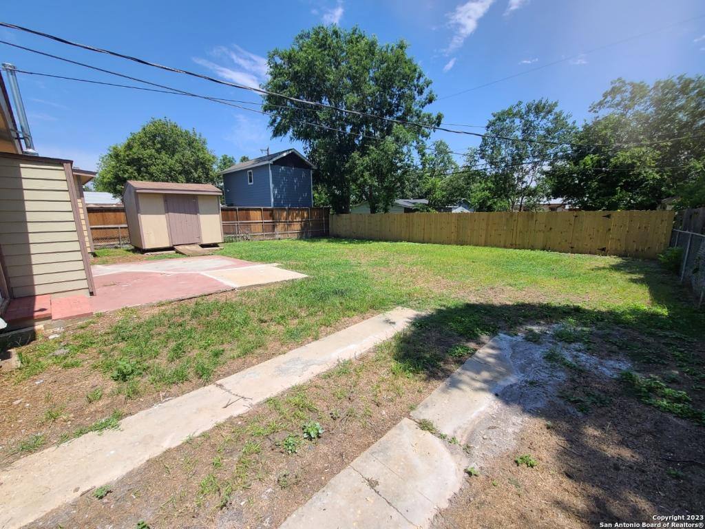 House for rent at 114 Killarney Dr, San Antonio, TX 78223
