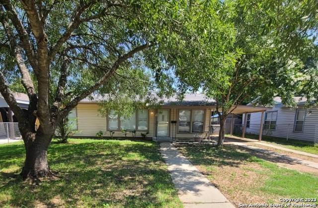 House for rent at 114 Killarney Dr, San Antonio, TX 78223