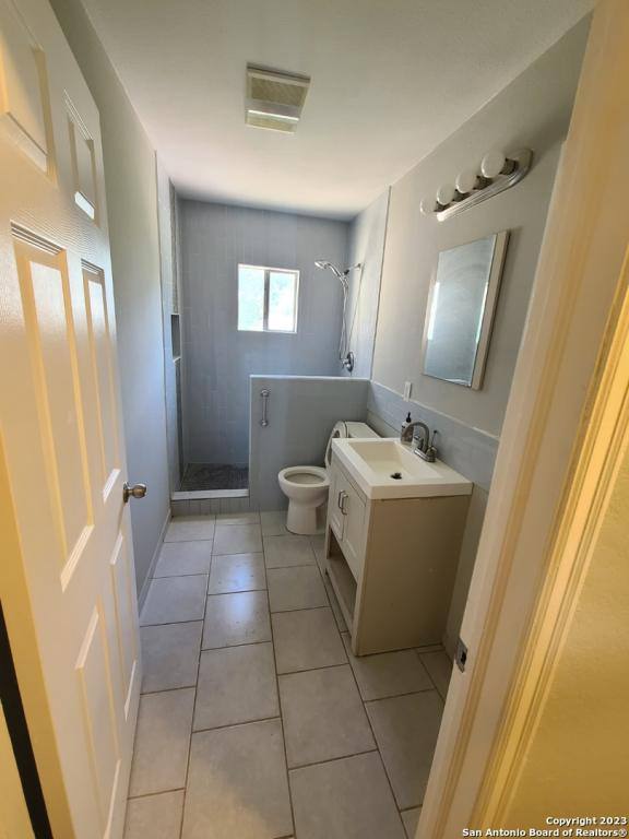 House for rent at 114 Killarney Dr, San Antonio, TX 78223