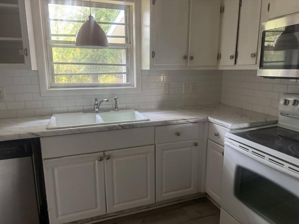 House for rent at 709 Marion Dr, Madison, AL 35758