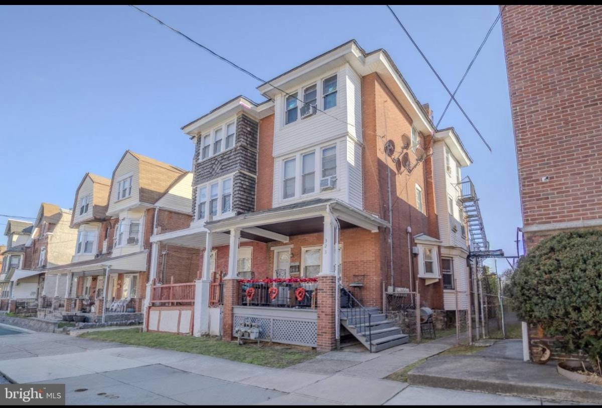 Apartment for rent at 323 W 7th St #2, Chester, PA 19013