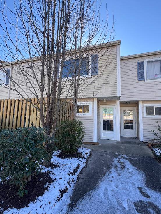 Condo for rent at 220 Elizabeth St #E8, Chapel Hill, NC 27514