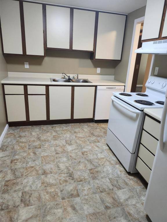 Apartment for rent at 901 Princeton Rd #504, Madisonville, KY 42431