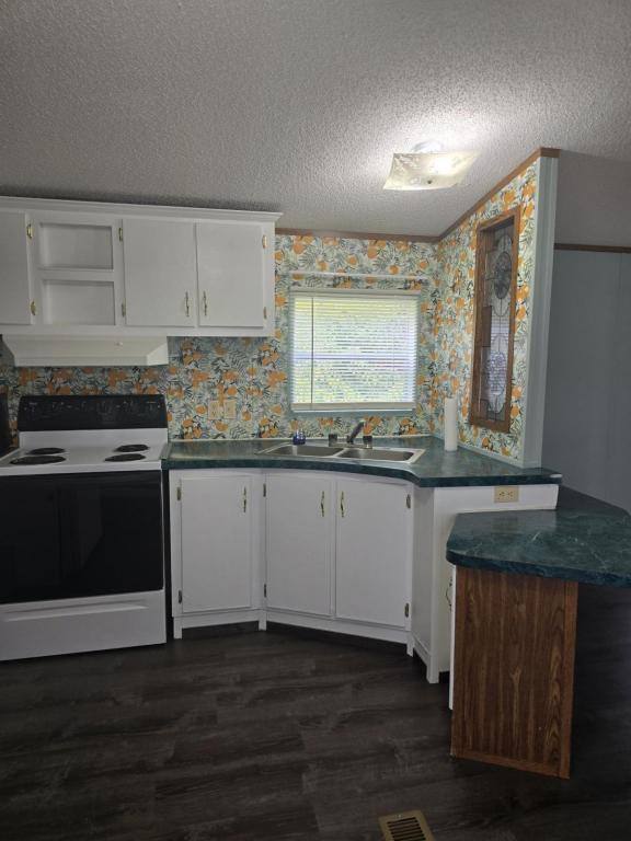 House for rent at 881 Culp Ave, Fort Walton Beach, FL 32547