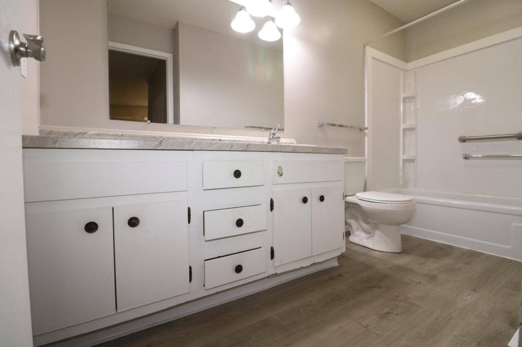 Apartment for rent at 23053 Main St #12, Reeds Spring, MO 65737