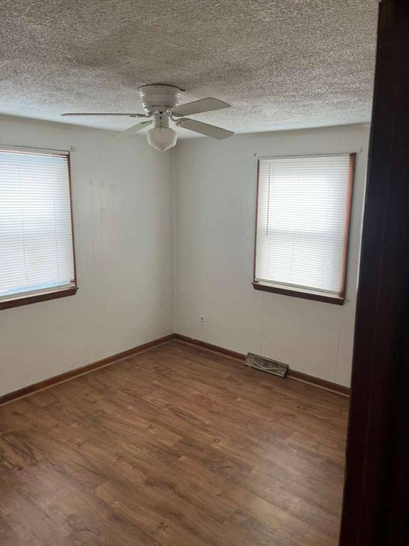 House for rent at 510 Ellen Dr #B, Carmi, IL 62821