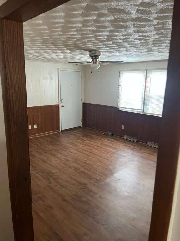House for rent at 510 Ellen Dr #B, Carmi, IL 62821