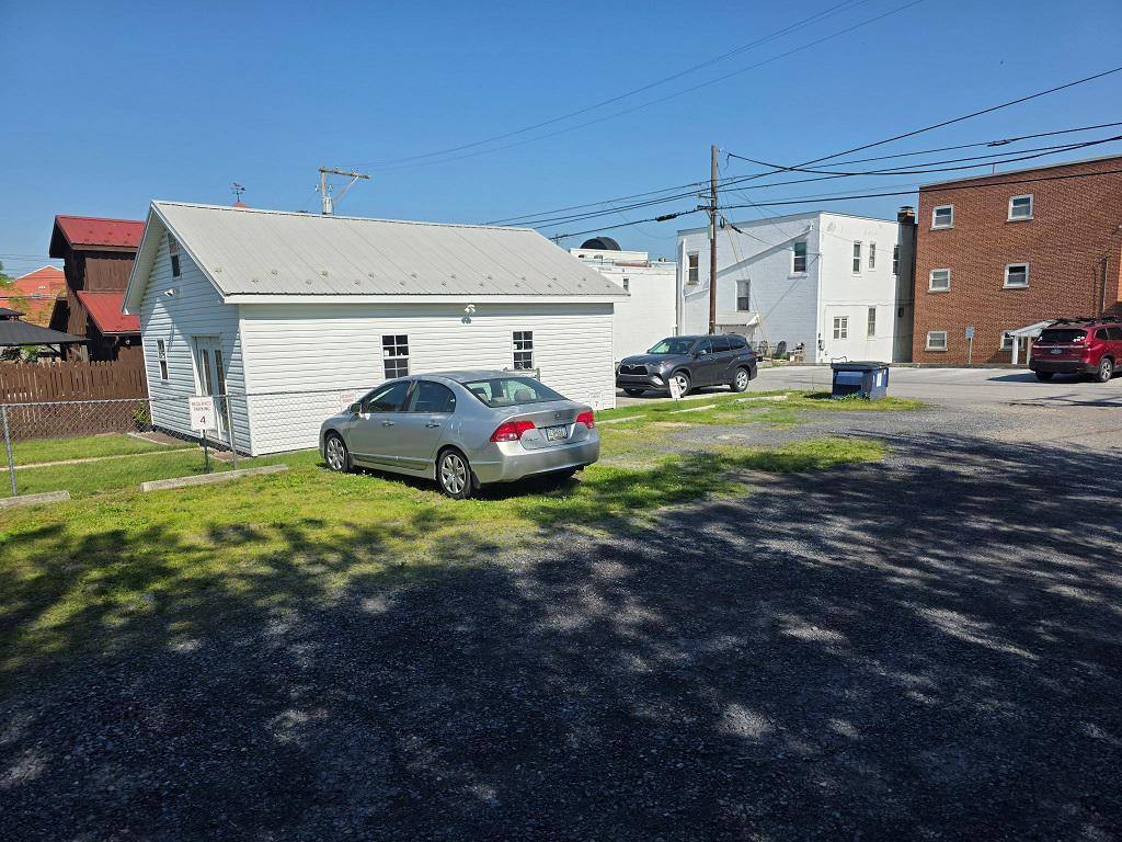 Apartment for rent at 51A W Middle St, Gettysburg, PA 17325