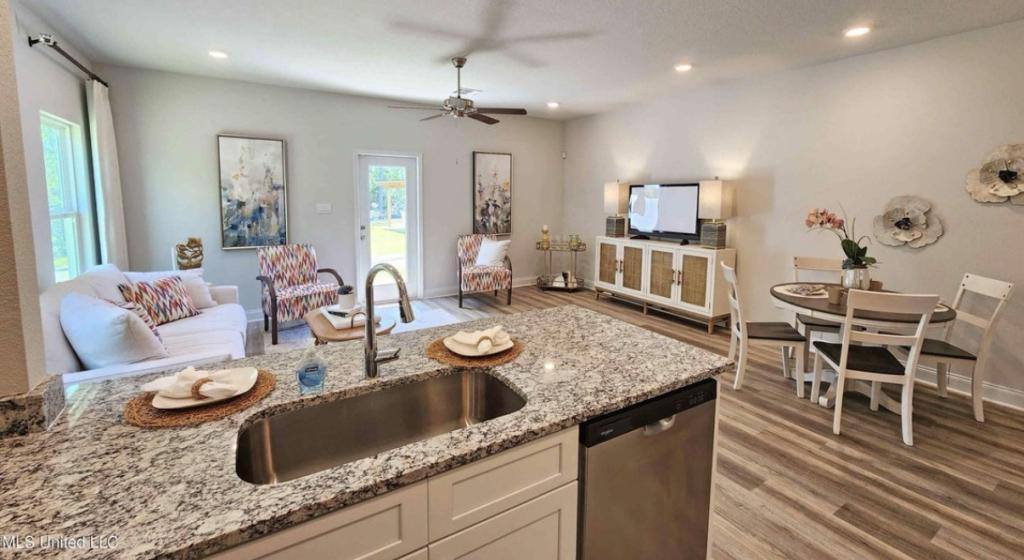 Townhouse for rent at 7813 Reagan Court, Ocean Springs, MS 39564