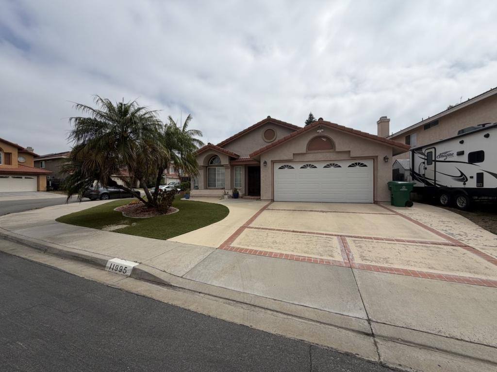 House for rent at 11995 Thomas Hayes Lane, San Diego, CA 92126