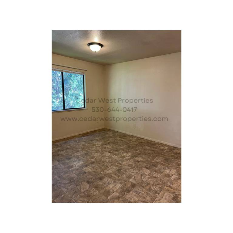 Townhouse for rent at 6216 Spruce St, Pollock Pines, CA 95726