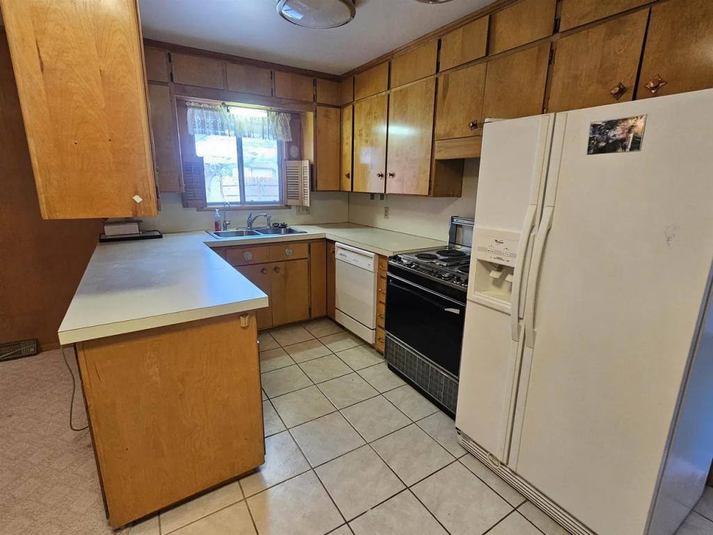 House for rent at 3254 Buena Vista Rd, Torrington, WY 82240