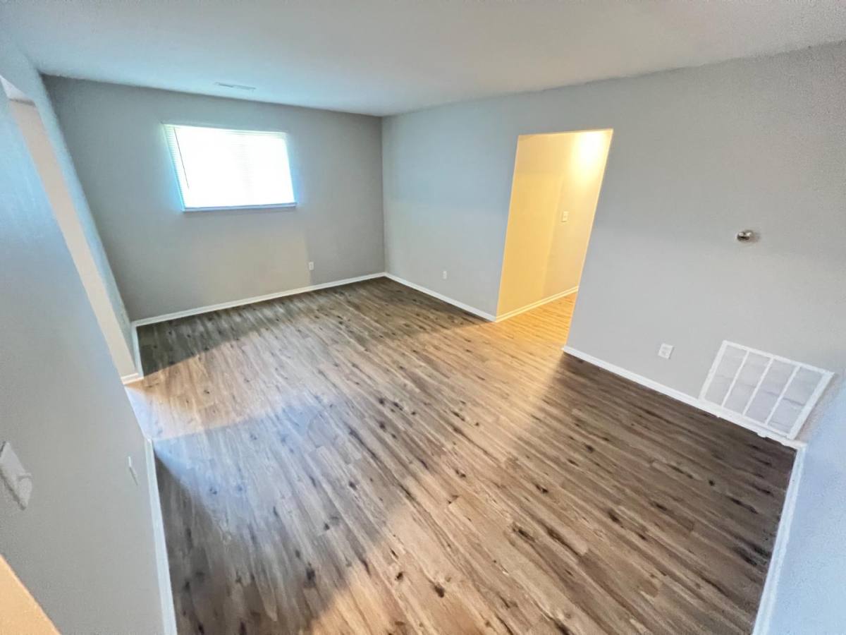 Apartment for rent at 884 Gordon Smith Blvd, Hamilton, OH 45013