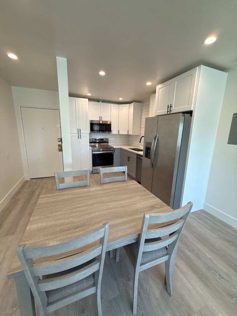 Apartment for rent at 803 W 30th St, Los Angeles, CA 90007