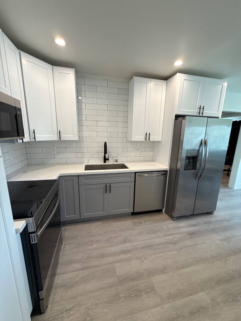 Apartment for rent at 803 W 30th St, Los Angeles, CA 90007