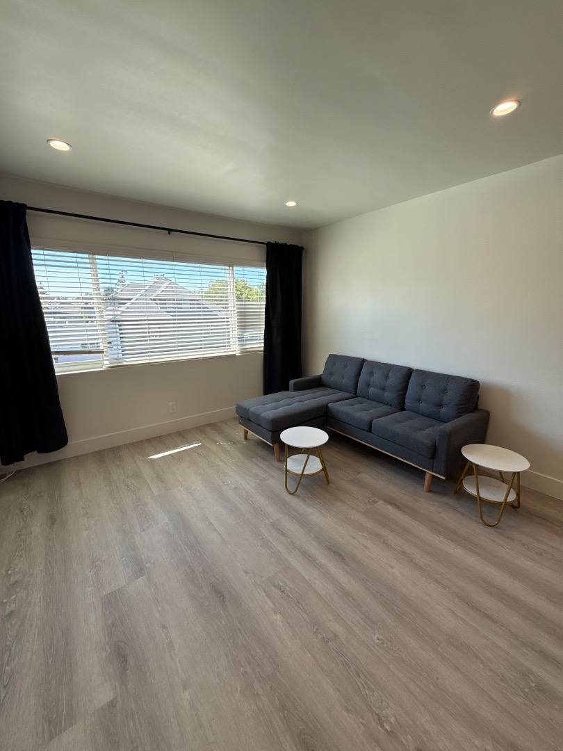 Apartment for rent at 803 W 30th St, Los Angeles, CA 90007