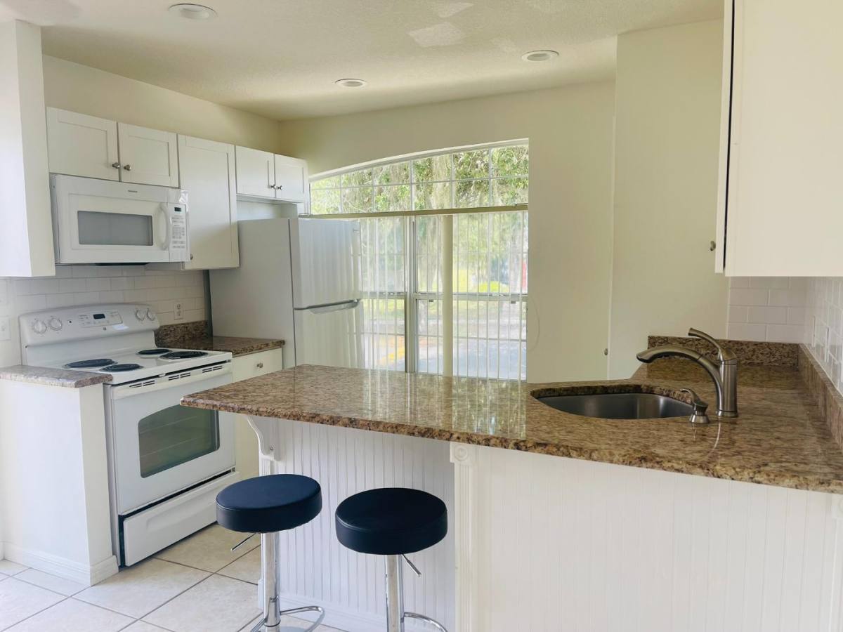 Apartment for rent at 506 Caribbean Dr, Davenport, FL 33897