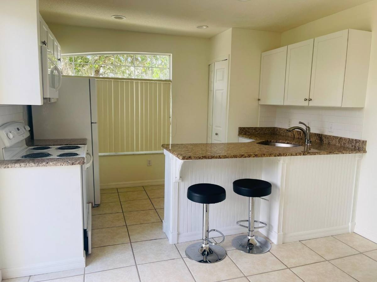 Apartment for rent at 506 Caribbean Dr, Davenport, FL 33897