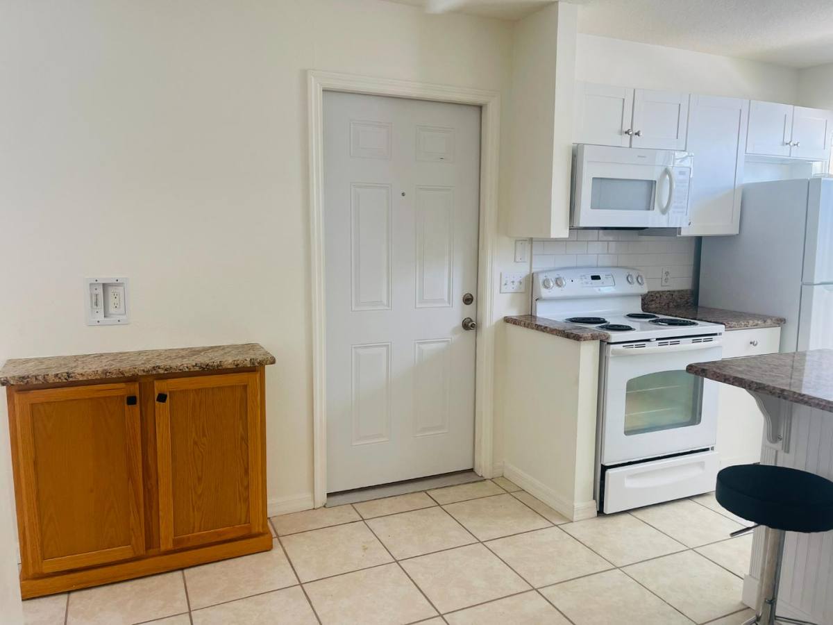 Apartment for rent at 506 Caribbean Dr, Davenport, FL 33897